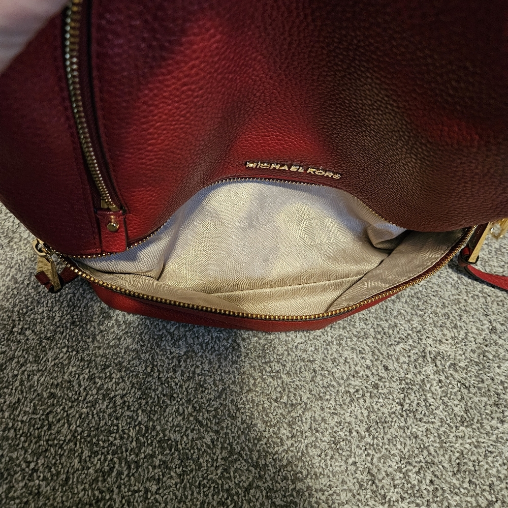 Back pack - Picture 4 of 4